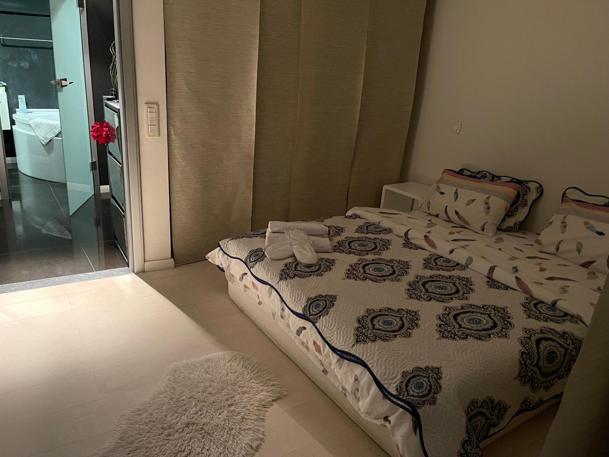 Black Apartament Nr1 Bukareszt Zewnętrze zdjęcie